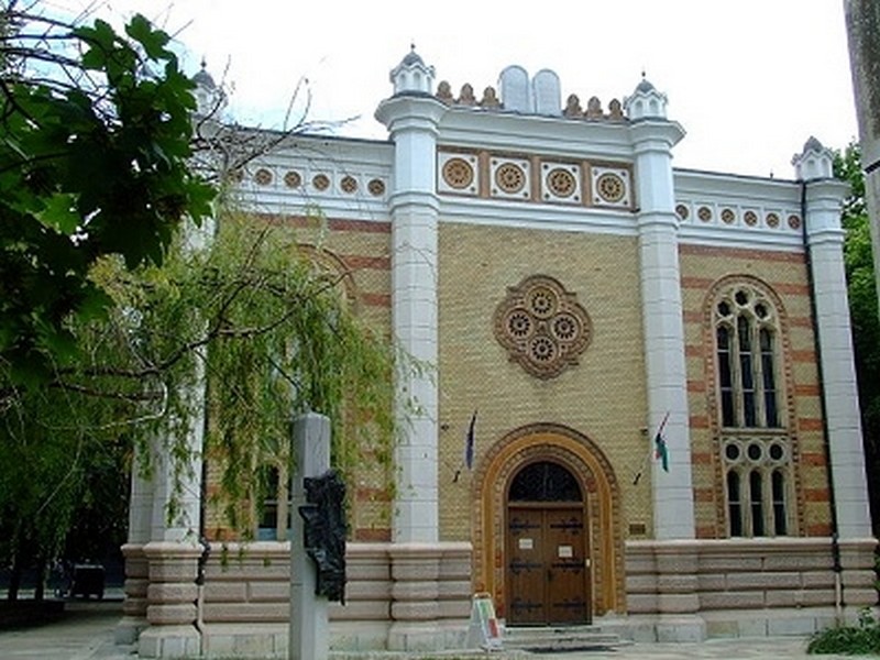 szekszard-zsinagoga-1373813072.JPG